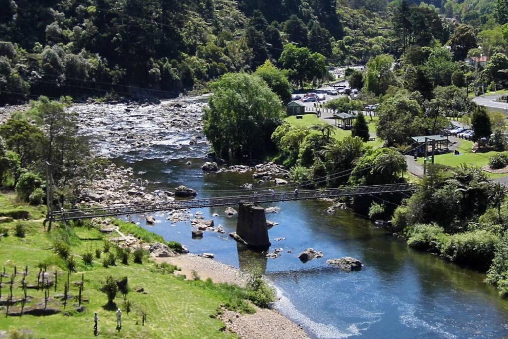 Crown Ridge Miners Cottage Karangahake Esterno foto